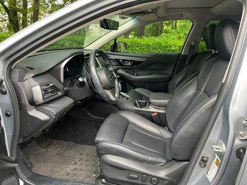 Used 2022 Subaru Outback Limited AWD/4WD image 5