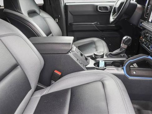 Used 2024 Ford Bronco Black Diamond image 27