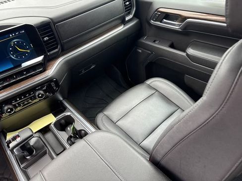 Used 2024 Chevrolet Silverado 1500 RST AWD/4WD image 21