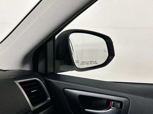 Used 2018 Toyota Highlander XLE AWD/4WD image 25