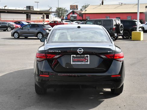 Used 2023 Nissan Sentra SV image 7