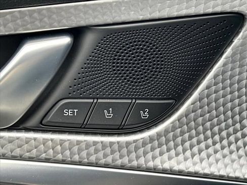 Used 2023 Genesis G70 3.3T w/ Sport Prestige Package RWD image 21