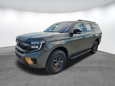 Used 2025 Ford Expedition Tremor AWD/4WD image 3