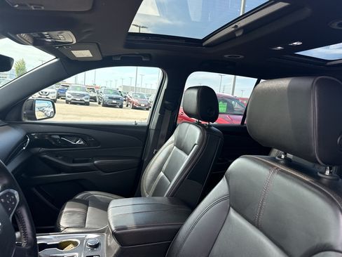 Certified 2022 Chevrolet Traverse RS w/ LPO, Floor Liner Package AWD/4WD image 27
