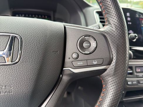 Certified 2025 Honda Passport TrailSport image 19