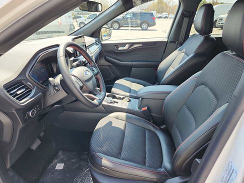 New 2025 Ford Escape ST-Line Select w/ Class II Trailer Tow Package image 11