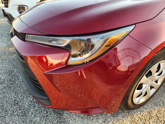 Used 2025 Toyota Corolla LE FWD image 6