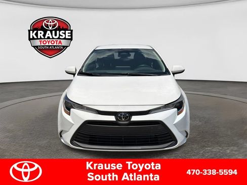 Used 2026 Toyota Corolla LE FWD image 2