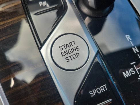 Used 2023 BMW X5 xDrive40i image 17