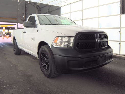Used 2018 RAM 1500 Express RWD image 2