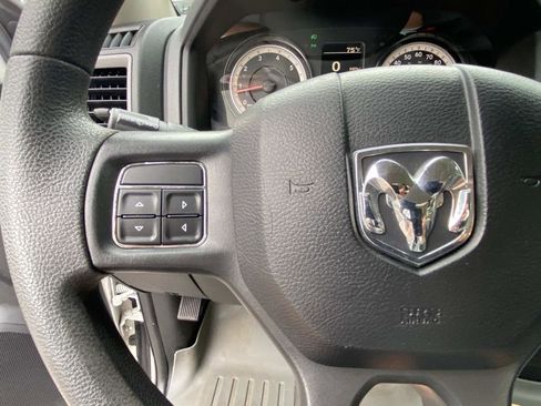 Used 2018 RAM 1500 Express RWD image 30