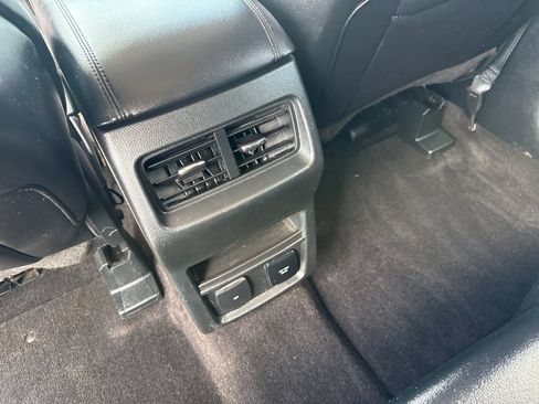 Used 2019 Ford Edge SEL w/ Equipment Group 201A AWD/4WD image 24