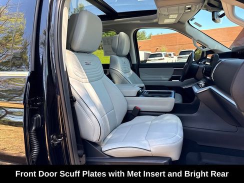 Used 2026 Ford Expedition Platinum w/ Platinum Ultimate Package AWD/4WD image 34