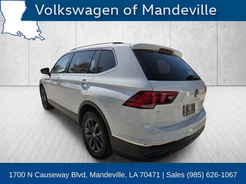 Used 2022 Volkswagen Tiguan SE FWD image 3