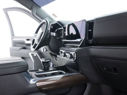 Used 2024 Chevrolet Silverado 1500 LT Trail Boss w/ LT Trail Boss Premium Package image 31