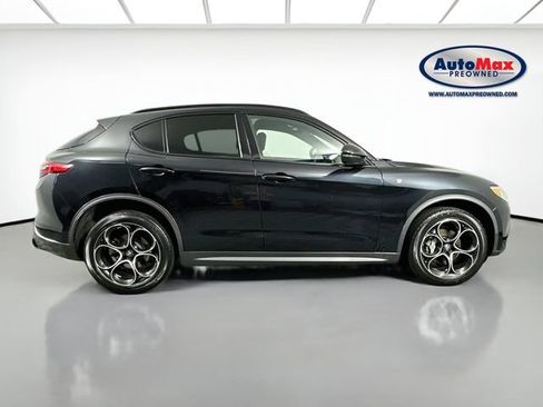 Used 2023 Alfa Romeo Stelvio Ti AWD/4WD image 10