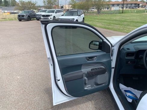 Used 2025 Ford Maverick XL w/ Equipment Group 102A image 10