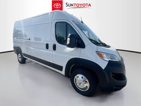 Used 2025 RAM ProMaster 2500 w/ Convenience Group FWD image 1
