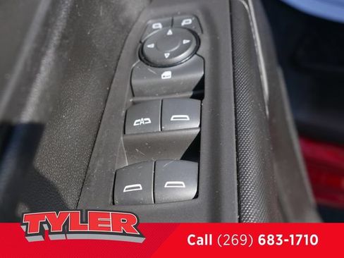 Used 2021 Chevrolet Silverado 1500 Custom AWD/4WD image 21
