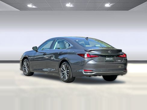 Certified 2024 Lexus ES 300h w/ Premium Package FWD image 3
