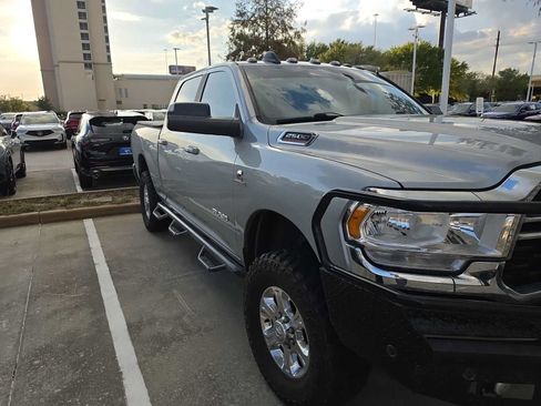 Used 2022 RAM 2500 Lone Star AWD/4WD image 3