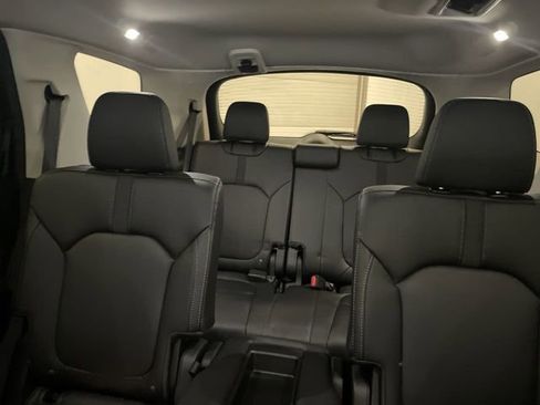 Certified 2025 Honda Pilot EX-L image 21