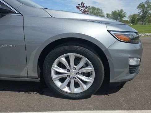 Used 2023 Chevrolet Malibu LT image 4