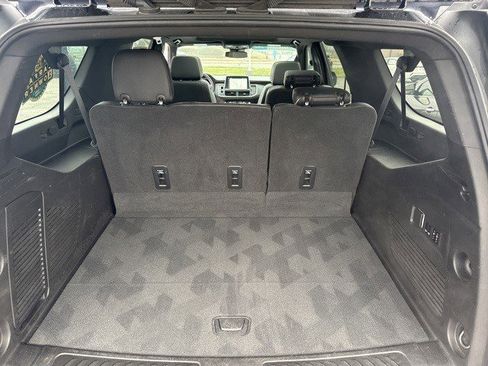 Certified 2023 GMC Yukon XL SLT w/ SLT Premium Package image 15