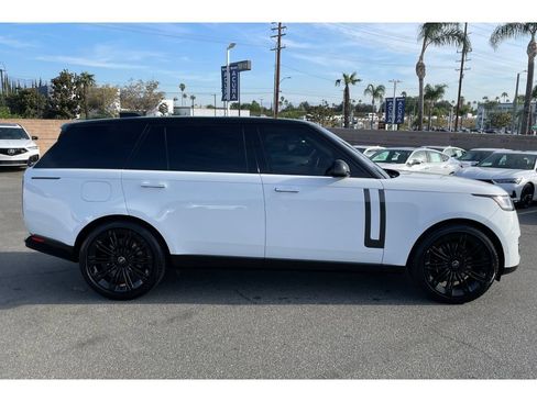 Used 2023 Land Rover Range Rover Long Wheelbase SE AWD/4WD image 6