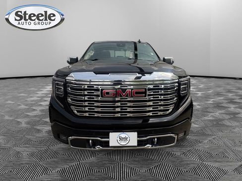 Used 2025 GMC Sierra 1500 Denali AWD/4WD image 8