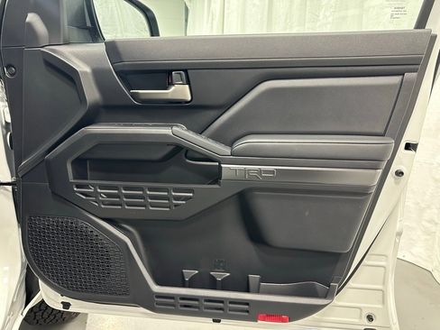 Used 2025 Toyota Tacoma TRD Off-Road image 57