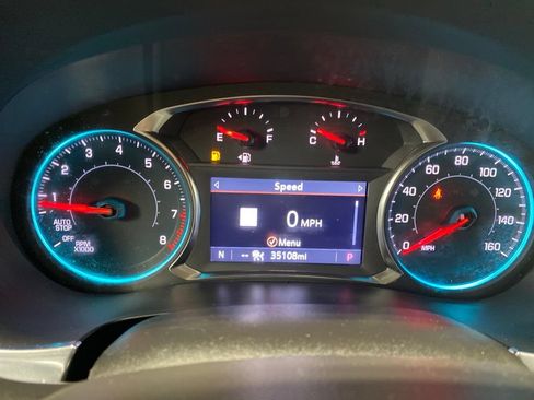 Used 2023 Chevrolet Traverse LT w/ LT Premium Package AWD/4WD image 17