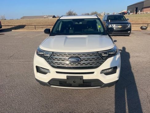 Used 2020 Ford Explorer Limited w/ Class III Trailer Tow Package image 2