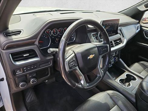 Used 2021 Chevrolet Tahoe LT w/ LT Signature Plus Package RWD image 10