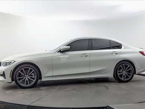 Used 2020 BMW 330i Sedan w/ Convenience Package RWD image 3