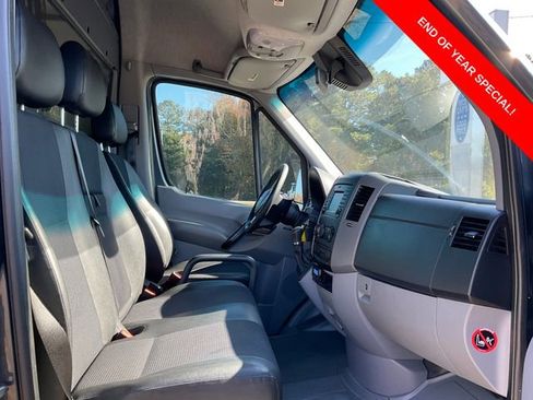 Used 2016 Mercedes-Benz Sprinter 2500 image 10