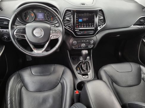 Used 2019 Jeep Cherokee Limited FWD image 17