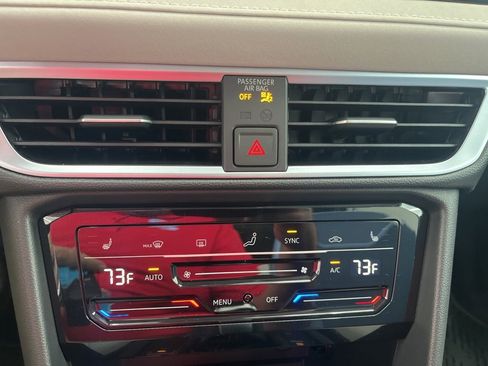 New 2026 Volkswagen Taos SE image 23