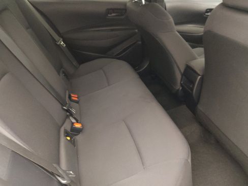 Used 2022 Toyota Corolla LE FWD image 19