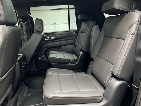 Used 2023 Chevrolet Suburban High Country image 60
