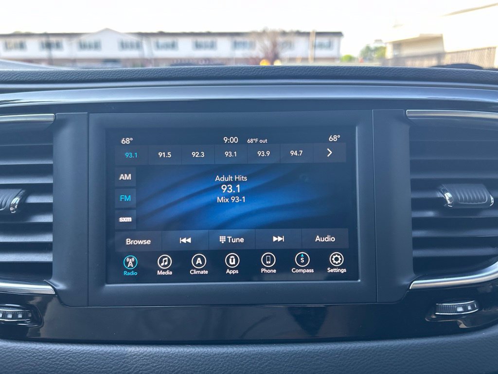 Certified 2020 Chrysler Pacifica Touring FWD image 22