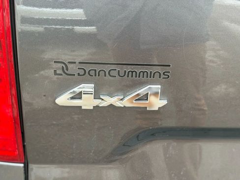 Used 2018 Toyota Tundra SR5 image 8