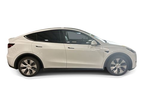 Certified 2023 Tesla Model Y Long Range AWD/4WD image 7