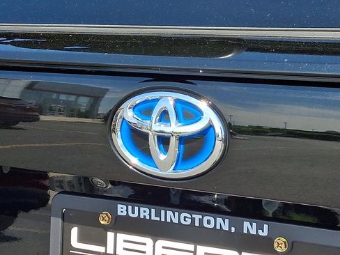 Used 2024 Toyota RAV4 XLE w/ Convenience Package AWD/4WD image 30