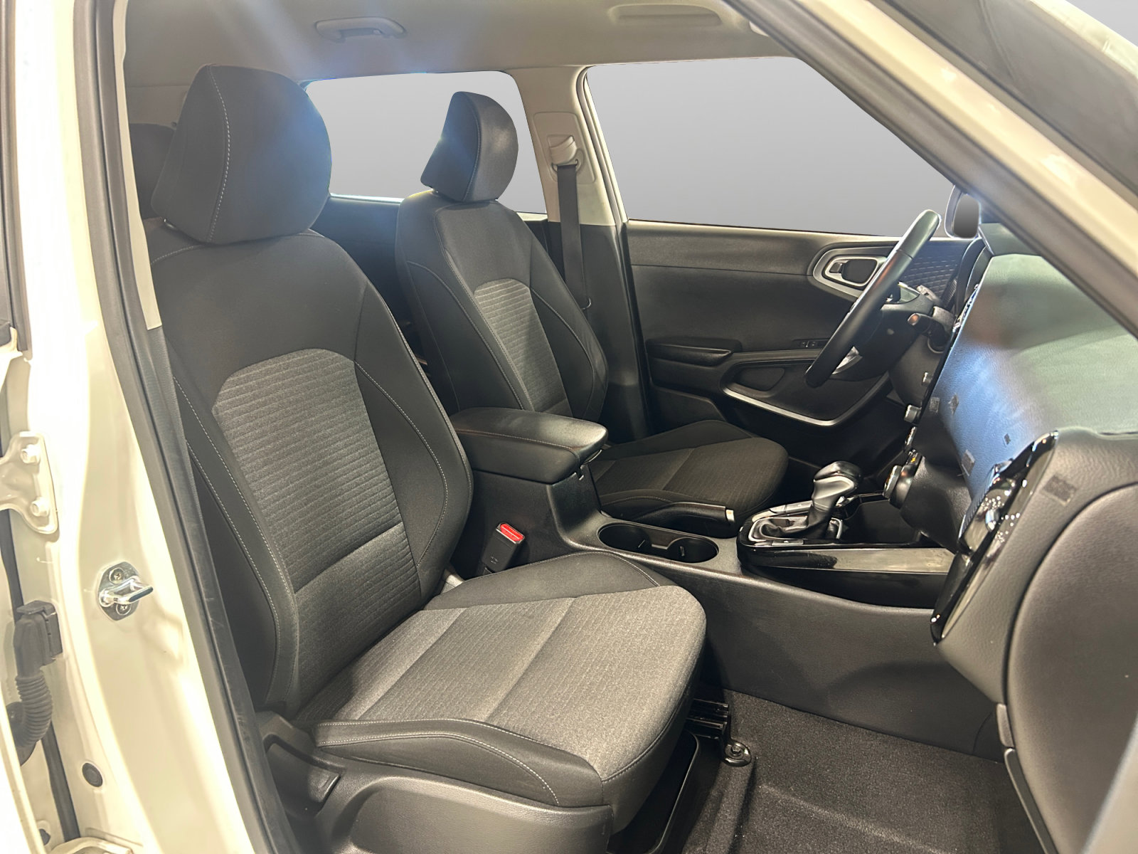 Used 2020 Kia Soul EX FWD image 24