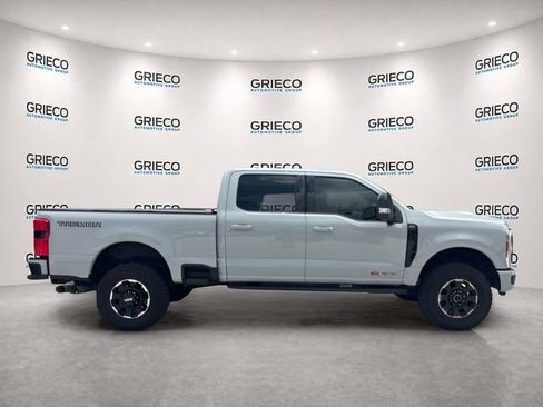 Used 2025 Ford F250 Lariat w/ Tremor Off-Road Package AWD/4WD image 2