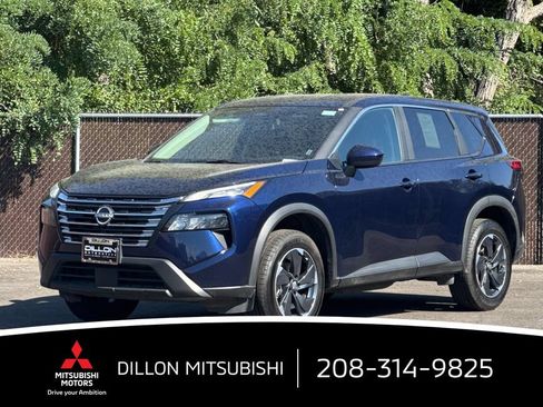 Used 2025 Nissan Rogue SV AWD/4WD image 11