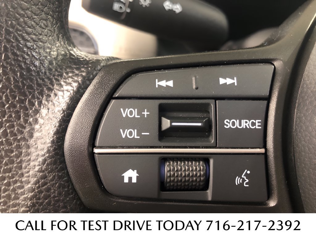 Used 2025 Honda HR-V LX image 21