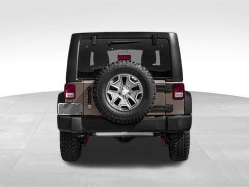 Used 2015 Jeep Wrangler Unlimited Rubicon w/ Dual Top Group AWD/4WD image 8