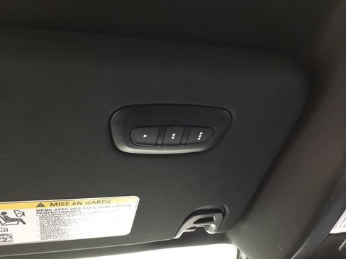 Used 2023 RAM 1500 Laramie AWD/4WD image 23